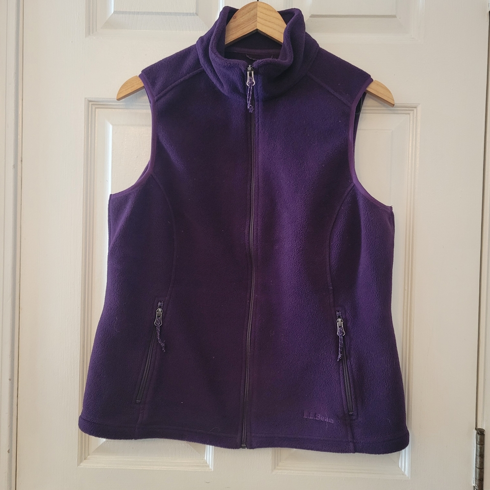 L.L. Bean Women's Medium Purple Fleece Vest